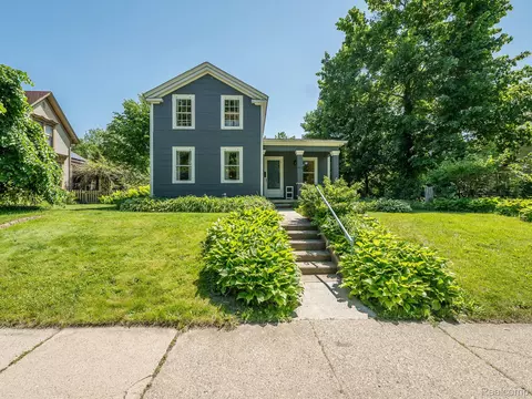 306 E Cross St, Ypsilanti, MI 48198