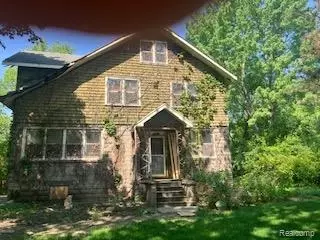 3811 Durham Rd, Royal Oak, MI 48073