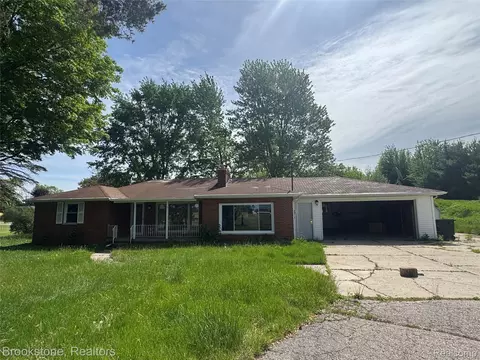 3055 Atlas Rd, Davison, MI 48423