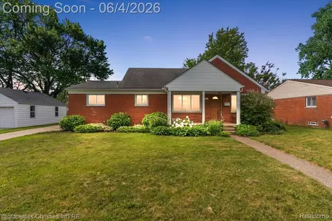 14201 Kingston St, Oak Park, MI 48237