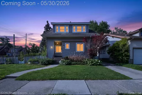 305 W Troy St, Ferndale, MI 48220