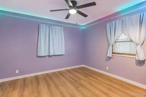 Bedroom - 1946 Union Lake Rd, Commerce, MI 48382 photo 2 of 3