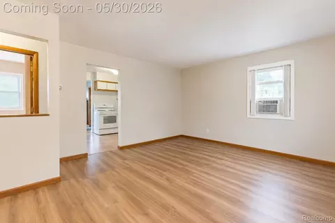 Living - 1946 Union Lake Rd, Commerce, MI 48382 photo 2 of 2