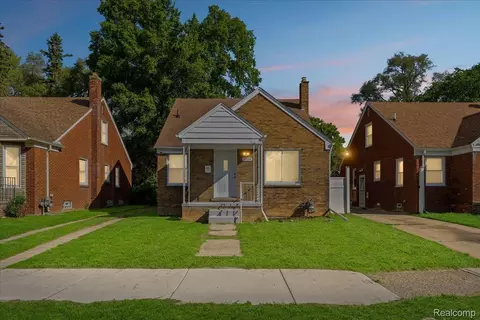 11729 Sanford St, Detroit, MI 48205