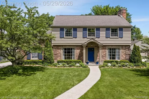 820 Westchester Rd, Grosse Pointe Park, MI 48230