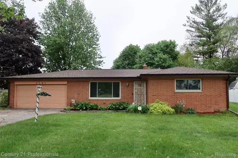 4365 Jo Dr, Spaulding, MI 48601
