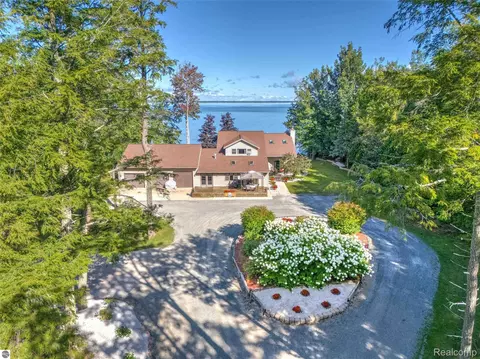 93 County Road 441 # N, Thompson, MI 49854