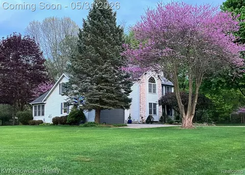 3559 Timber Ridge Dr, Metamora, MI 48455