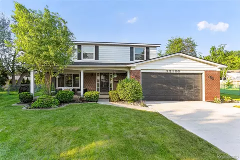 25100 Melody St, Taylor, MI 48180