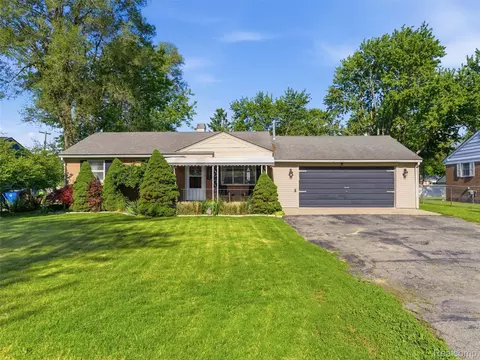 3557 Frankman Ave, Waterford, MI 48329