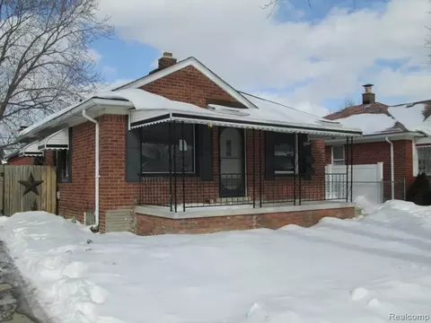 13072 Orchard St, Southgate, MI 48195