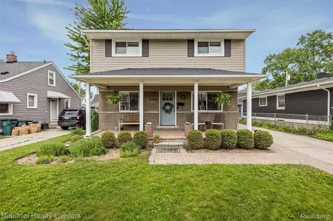 2365 Hamata St, Ferndale, MI 48220
