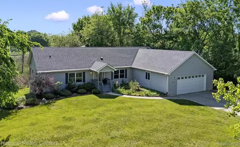 15379 Bird Rd, Argentine, MI 48451