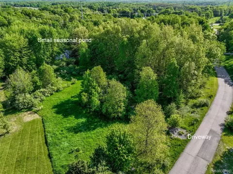 260 Coyote Run, Rose, MI 48442