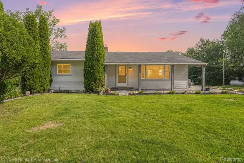 8610 Highland Rd, White Lake, MI 48386