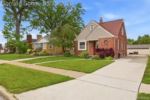 1188 Champaign Rd, Lincoln Park, MI 48146