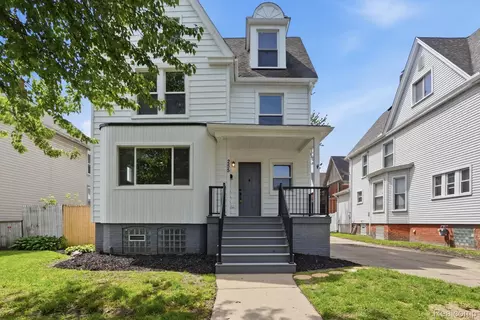 255 Poplar St, Wyandotte, MI 48192