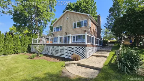 9619 Portage Lake Ave, Dexter, MI 48169