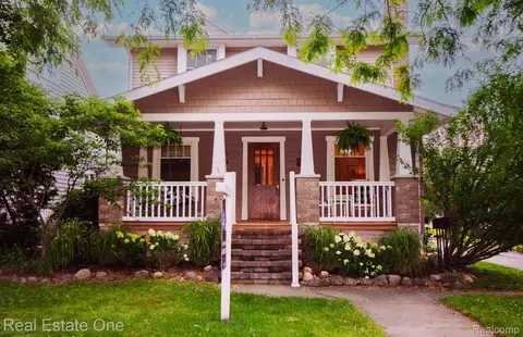 410 W 4th St, Rochester, MI 48307