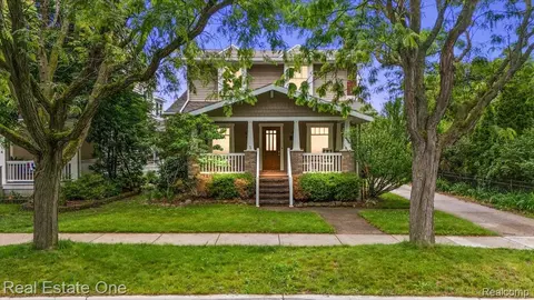 410 W 4th St, Rochester, MI 48307