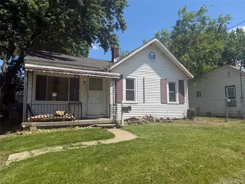 1425 Knight Ave, Flint, MI 48503