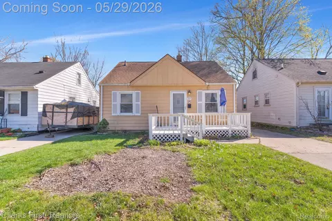 24047 Stanford St, Dearborn Heights, MI 48125