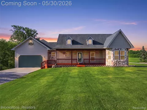 7271 Ray Rd, Swartz Creek, MI 48473