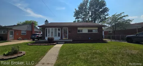 23401 Filmore St, Taylor, MI 48180