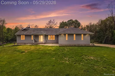 13158 Wood Rd, Dewitt, MI 48808