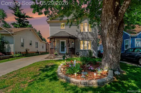 26633 Rialto St, Madison Heights, MI 48071