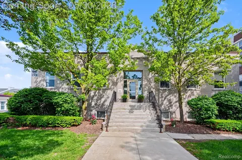 98 Northbound Gratiot Ave #12, Mount Clemens, MI 48043