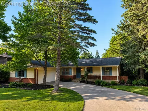 19510 Clement Rd, Northville, MI 48167