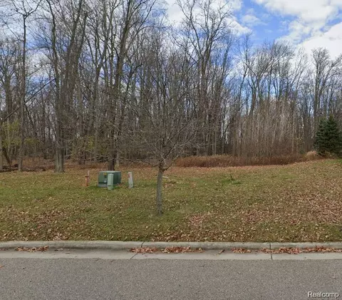 Unit 52 Edgewood Drive, Grand Blanc, MI 48439