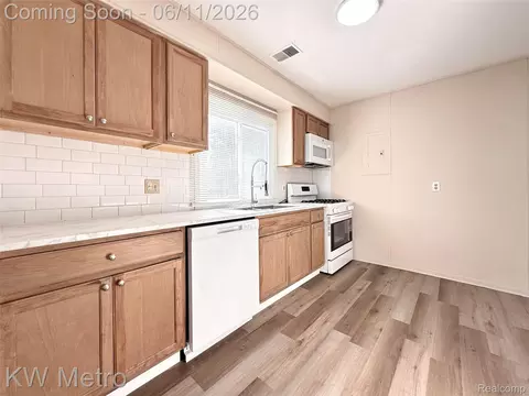 Kitchen - 53 E Brickley Ave, Hazel Park, MI 48030 photo 3 of 3
