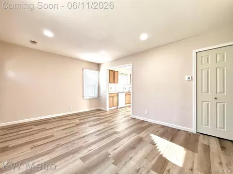 Living - 53 E Brickley Ave, Hazel Park, MI 48030 photo 3 of 4