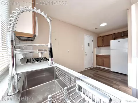 Kitchen - 53 E Brickley Ave, Hazel Park, MI 48030 photo 2 of 3