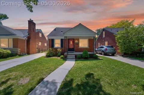 21700 Trombly St, Saint Clair Shores, MI 48080