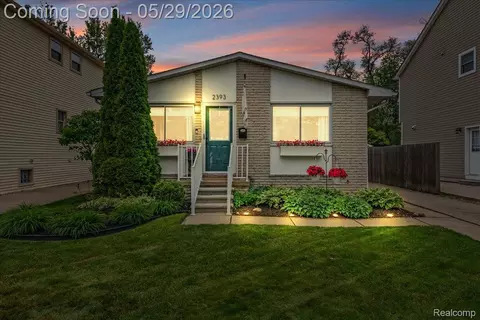 2393 Beverly Blvd, Berkley, MI 48072