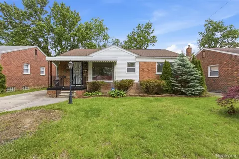 397 Longfellow St, Inkster, MI 48141
