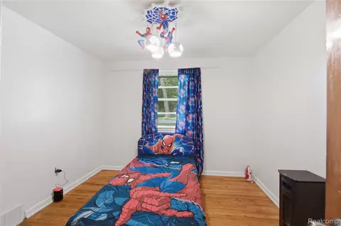Bedroom - 2705 Glendale Rd, Summit, MI 49203 photo 2 of 5