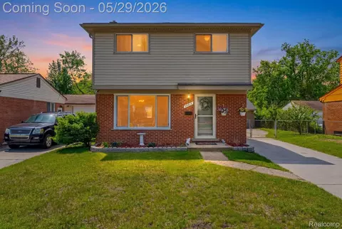 30615 Grandview Ave, Westland, MI 48186