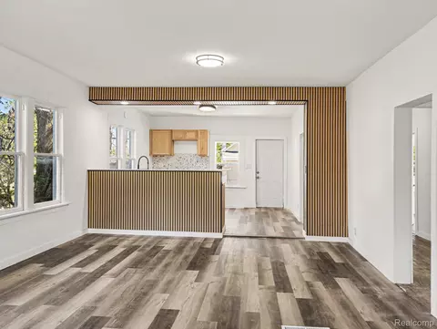 Living - 1123 E 1st St, Monroe, MI 48161 photo 2 of 3