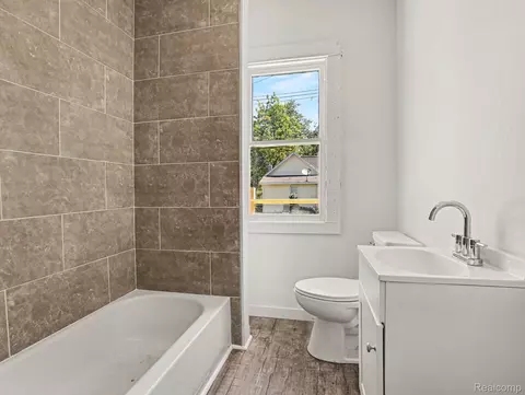 Bath - 1123 E 1st St, Monroe, MI 48161 photo 1 of 2