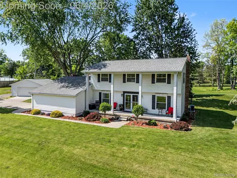 4393 E Cook Rd, Grand Blanc, MI 48439