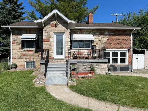 24932 Marigold Ave, Warren, MI 48089