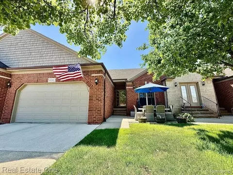 51063 Paxton Dr, Chesterfield, MI 48051