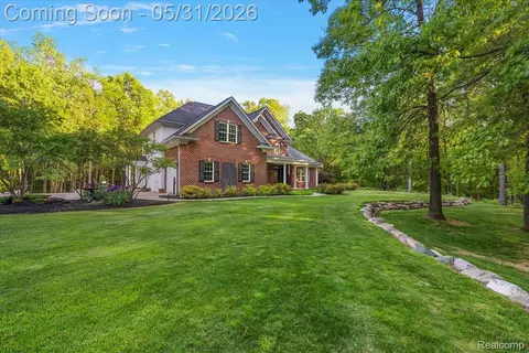 500 Hawk High Hill Rd, Metamora, MI 48455