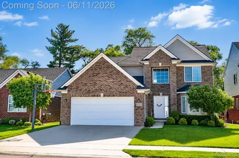 9292 Liberty Ct, Livonia, MI 48150