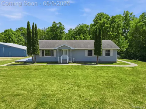 12121 Ladd Rd, Brooklyn, MI 49230
