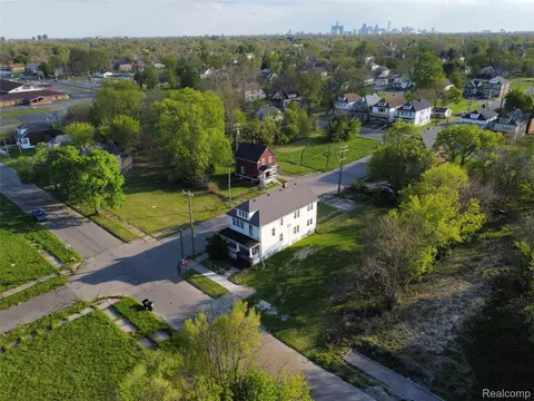 5303 Hurlbut St, Detroit, MI 48213